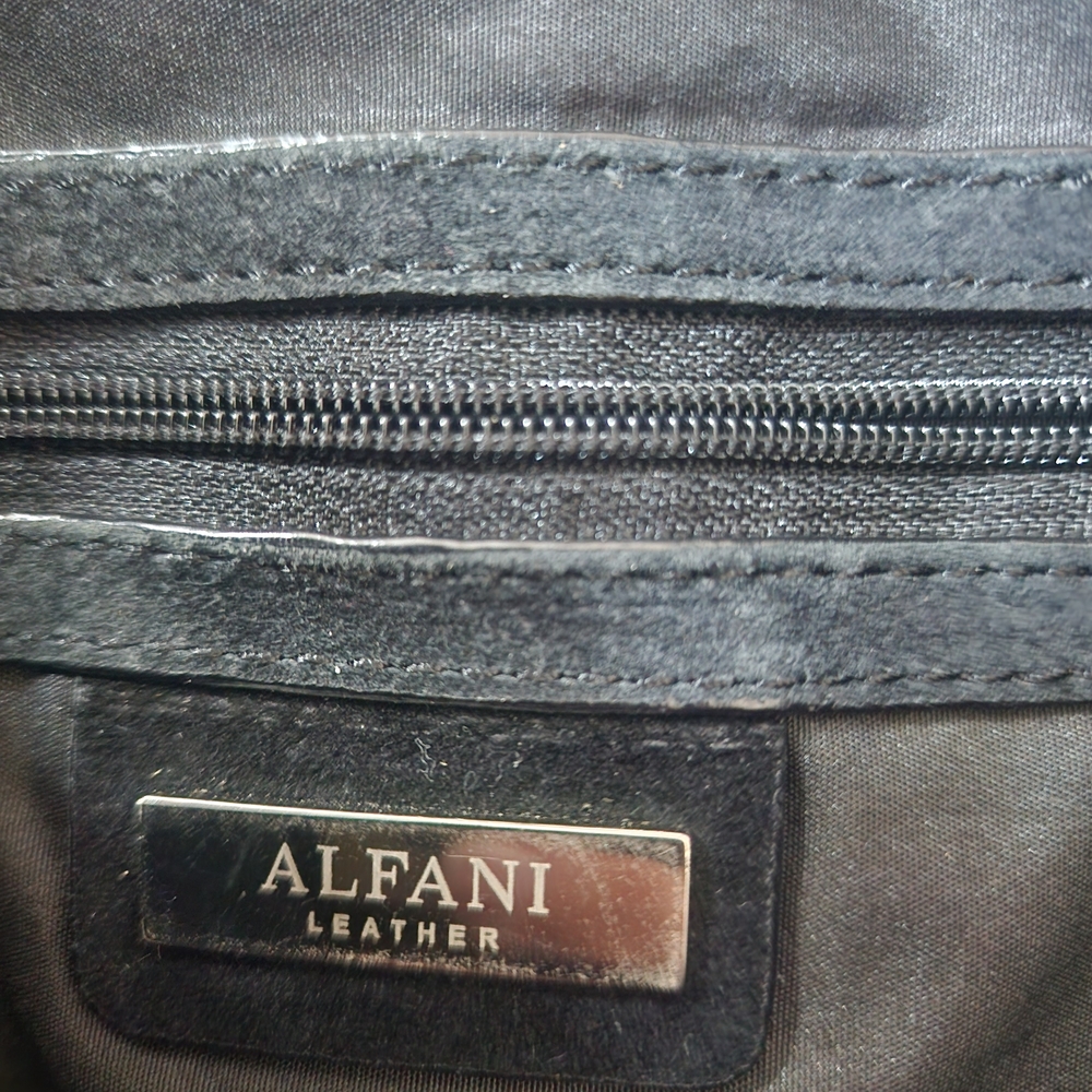 Beautiful Loved Black Leather Double Strapped Alfani Shoulder Tote Bag - Picture 7 of 9